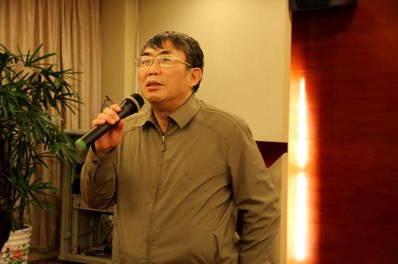 威孚房开杯八强赛号角吹响 聂卫平助阵激励棋手