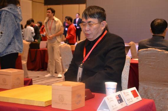 【在线棋谱】金龙城杯聂卫平完胜郑弘 德国黑洞流惨遭老虎屠龙 ... ... ... ...