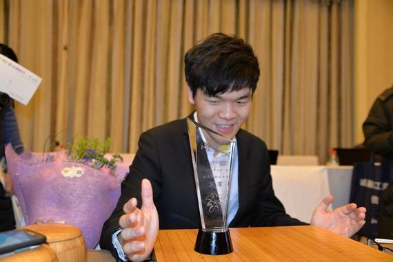 【在线棋谱】韩媒体：史上最年轻三冠王 柯洁登基世界第一人 ...