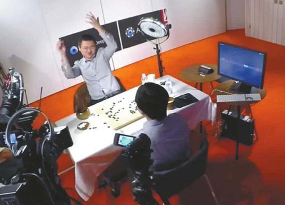 余平：阿尔法没那么可怕 尚不具备真正大局观