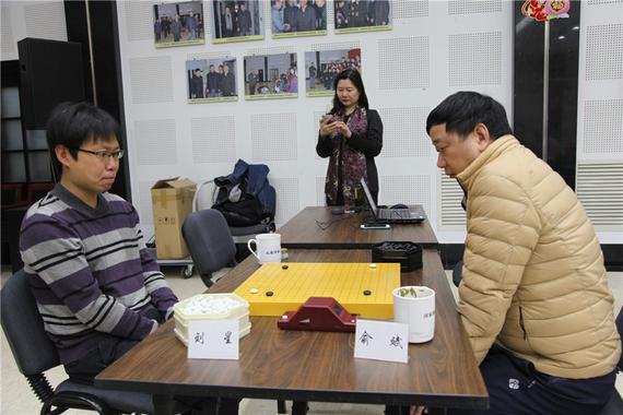 【在线棋谱】倡棋杯复赛俞斌击败刘星 党毅飞迟到无碍奏凯