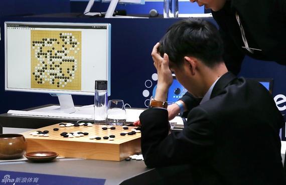 业内专家谈AlphaGo:等它知道自己在下棋时再担忧