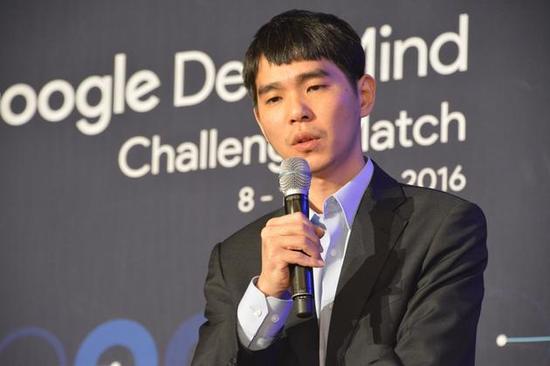 理解围棋人的彷徨 人与人的竞争才是永恒快乐