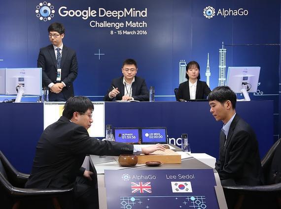 谷歌AlphaGo终败北 李世石背水一战取得首胜