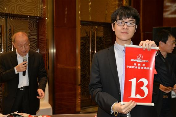柯洁为何屡开“高射炮” 战阿尔法他具四优势