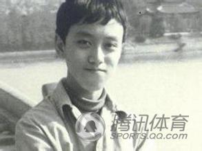 围棋神童赢过副总理 抛妻弃子削发为僧