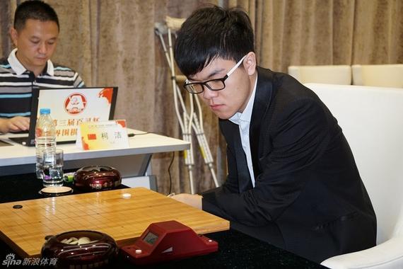 8月等级分：柯洁下降4分 陈耀烨芈昱廷紧随